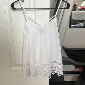 NWOT express tank top with lace detailing